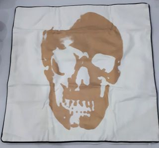 PILLOW CASE - WHITE AND GOLD