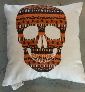 PILLOW - WHITE
